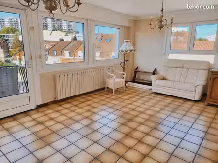 marcq-en-baroeul pellevoisin - t3 env. 77 m² - séjour exposé sud - balcon - cave - garage