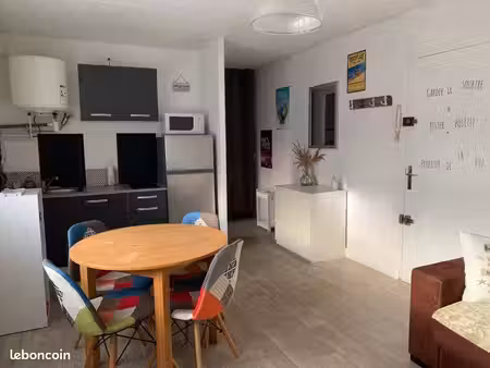a vendre studio en rez-de-chaussée