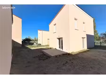 pavillon 4 pièces 82 m²