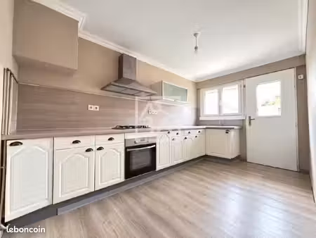 maison 5 pièces 90 m²