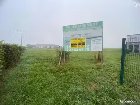 terrain 2553 m² guines