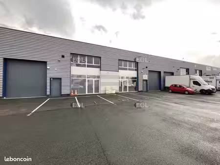 local d'activité 487 m²