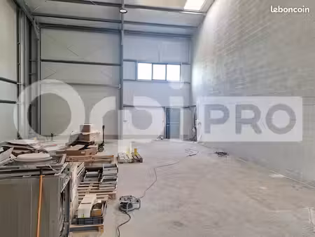 local d'activité 170 m²
