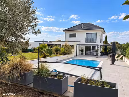 maison 6 pièces 125 m²