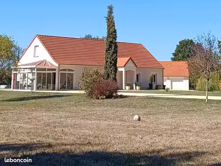maison 4 pièces 145 m2