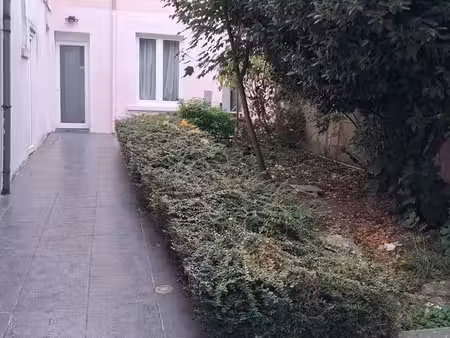 appartement(petite maison)
