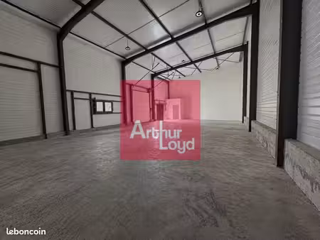entrepot - logistique 200 m² aubière