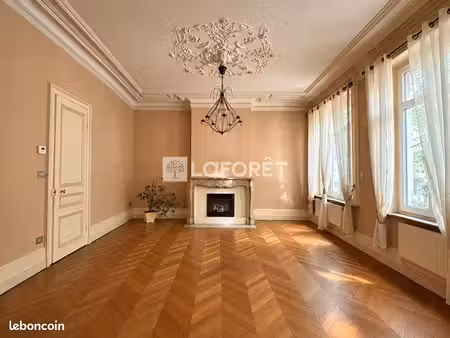 appartement 5 pièces 176 m²