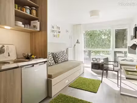 studio 1 pièce 18 m²