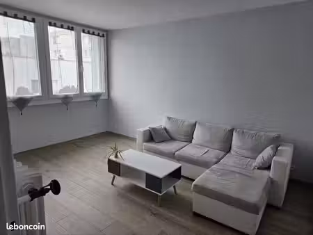 appartement t2 meublé 43 m²