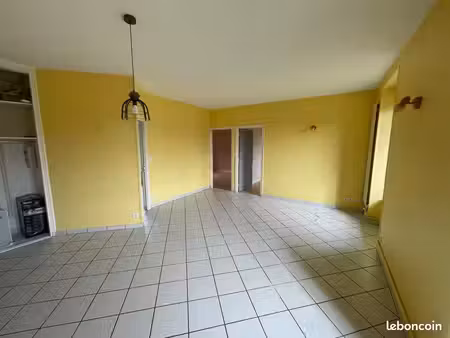 ? à louer – bel appartement avec 2 chambres et bureau – heume-l’église
