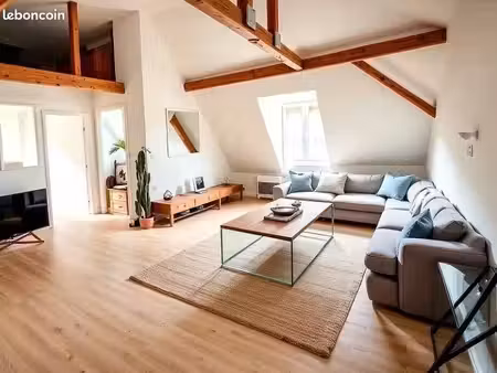 appartement t2 dans les combles - refait à neuf - place de parking possible - illkirch