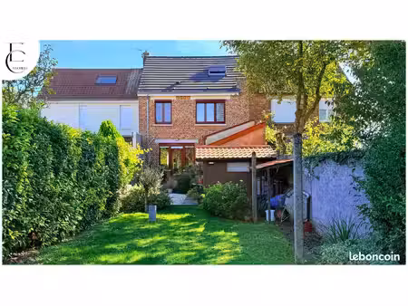 maison de ville 7 pièces 130m2