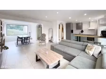 maison 7 pièces 160 m²