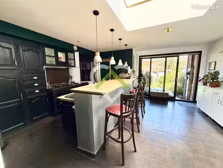maison 6 pièces 115 m²