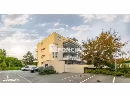 loue - appartement 3 pièces de 58 63 m² avec terrasse de 11 m² et parking sécurisé – dpe c