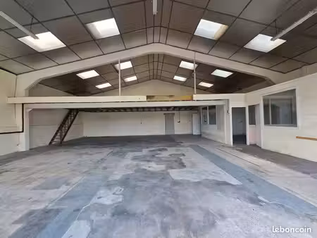 local d'activité 270 m² - arcangues