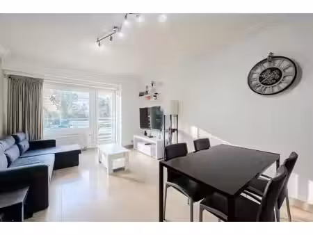 instapklaar 1-slaapkamer appartement vlakbij zee te oostende