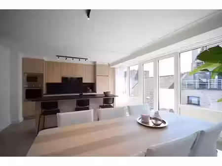 volledig gerenoveerd appartement