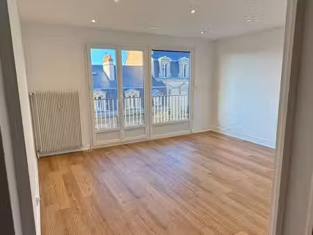 appartement t2 rénové 46 m² – 450 /mois hc – autun