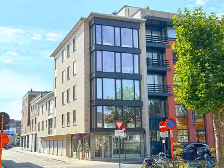 gezellig 1-slaapkamerappartement met panoramisch zicht in het stadscentrum