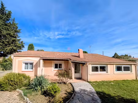 villa plain-pied 128 m² avec garage et piscine saint-christol-lez-alès