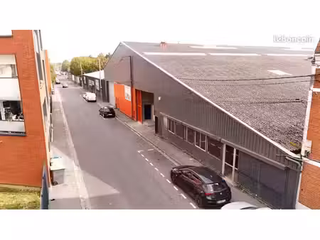 local commercial 140 m²