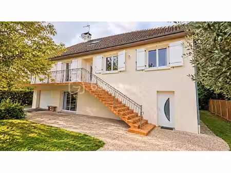 maison de 243 m² à bizanos