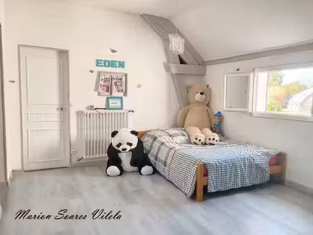 belle meulière à rafraichir en plein centre de chaumes-en-brie !
