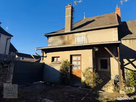 maison de village 2 pièces 67 m²