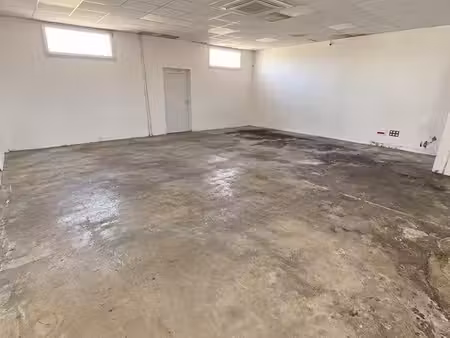 local stockage 80m2