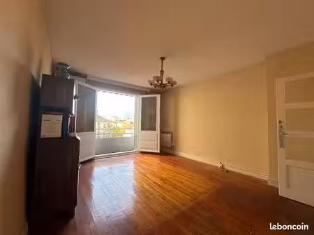 appartement 3 pièces 80 m²