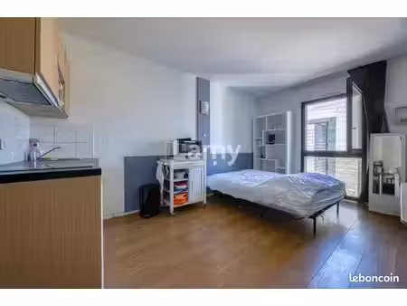 studio 1 pièce 22 m²
