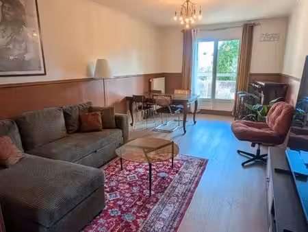 appartement t3 entièrement rénové – balcon  parking et cave – le mans