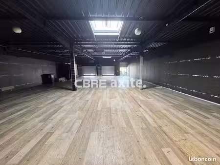 local commercial 415 m² saint alban leysse