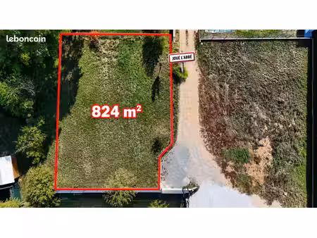 terrain 824 m² joué-l'abbé