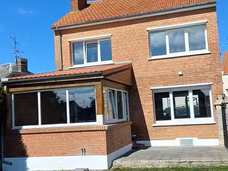 maison t3 lumineuse et moderne de 90 m² avec jardin