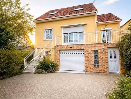 ? maison familiale 117 m² avec jardin de 500 m² – 3 chambres – garage