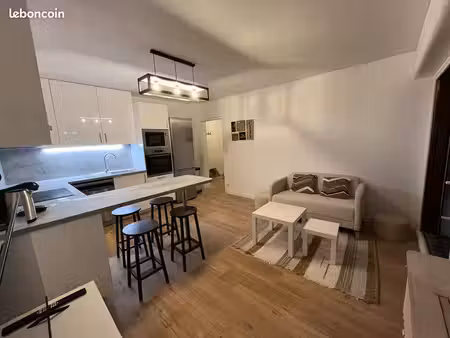 chambre meublée avec balcon privatif – hypercentre annemasse