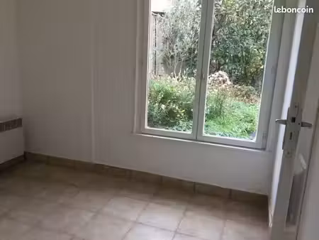 loue 2xmaison à champmartin bellot