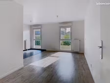 studio 33 m² plein sud – votre futur 2 pièces sans gros travaux dpe b + parking couvert