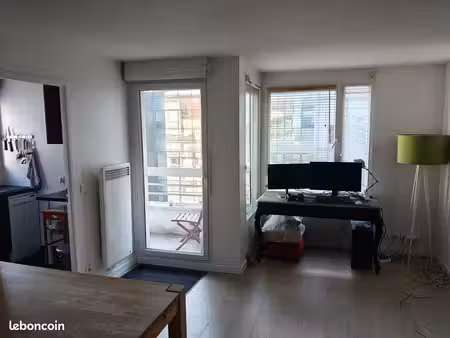 particulier vend t2/t3 saint-ouen balcon parking