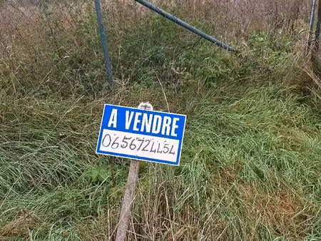 terrain 2 500m2 non constructible