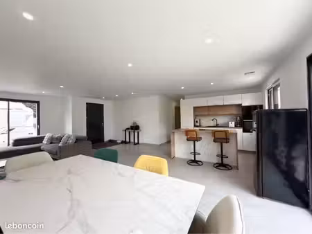 maison 2025 de plain-pied – 122 m² – 4 chambres – dpe a – hors lotissement