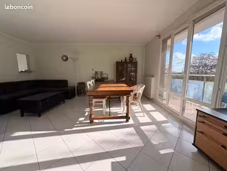 98m² appartement lumineux et spacieux