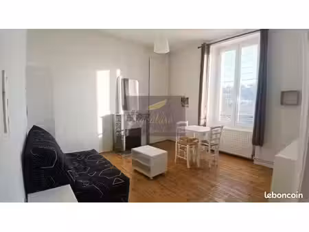 studio 1 pièce 23 m²