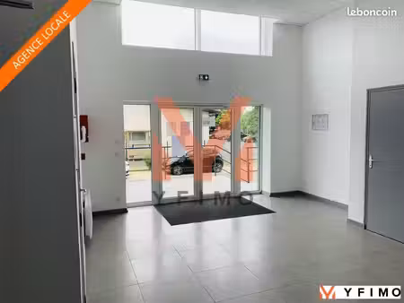 bureaux 184 m² acheres