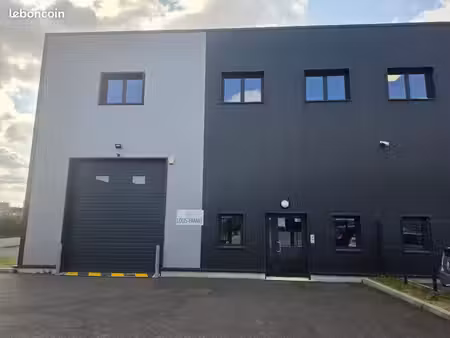local d’activité 470 m² à louer – entrepôt + bureaux – coignières (78310)