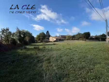 terrain 1442 m² saint-pompain