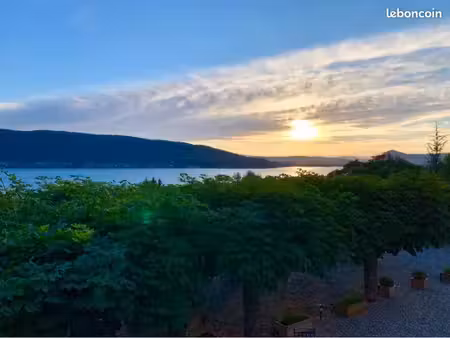t2 en duplex vue lac